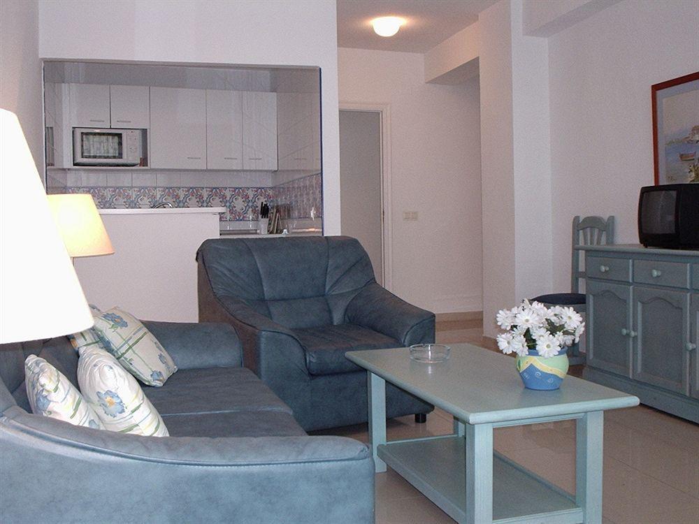 Apartamentos El Velero トレモリノス エクステリア 写真