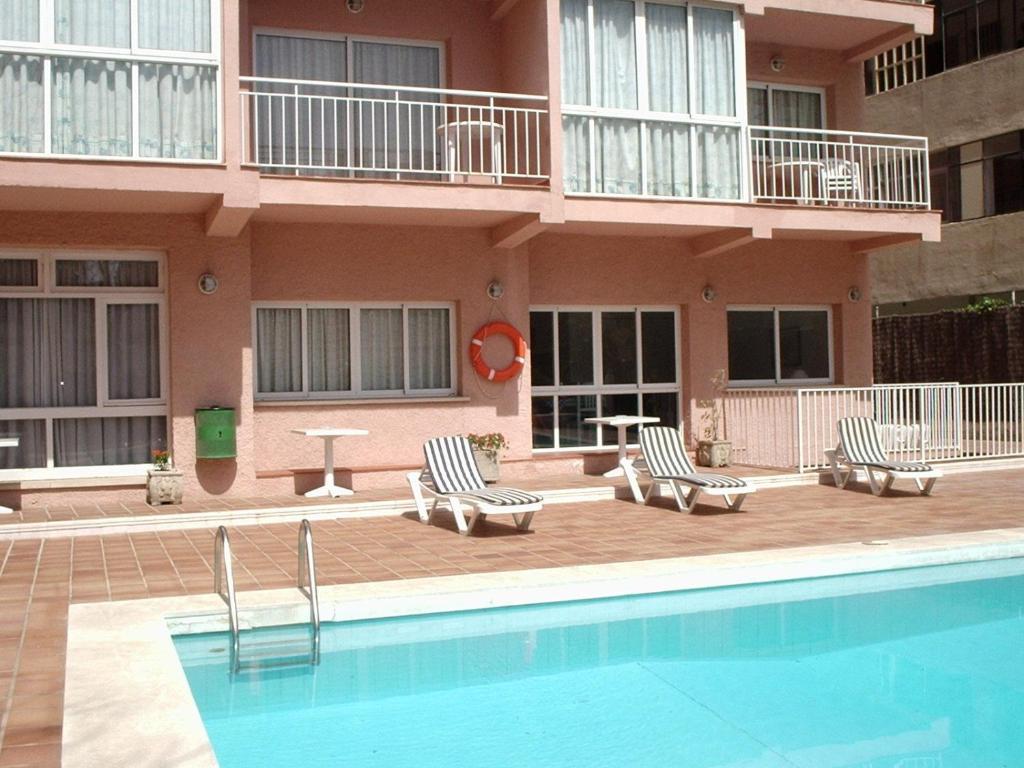 Apartamentos El Velero トレモリノス エクステリア 写真